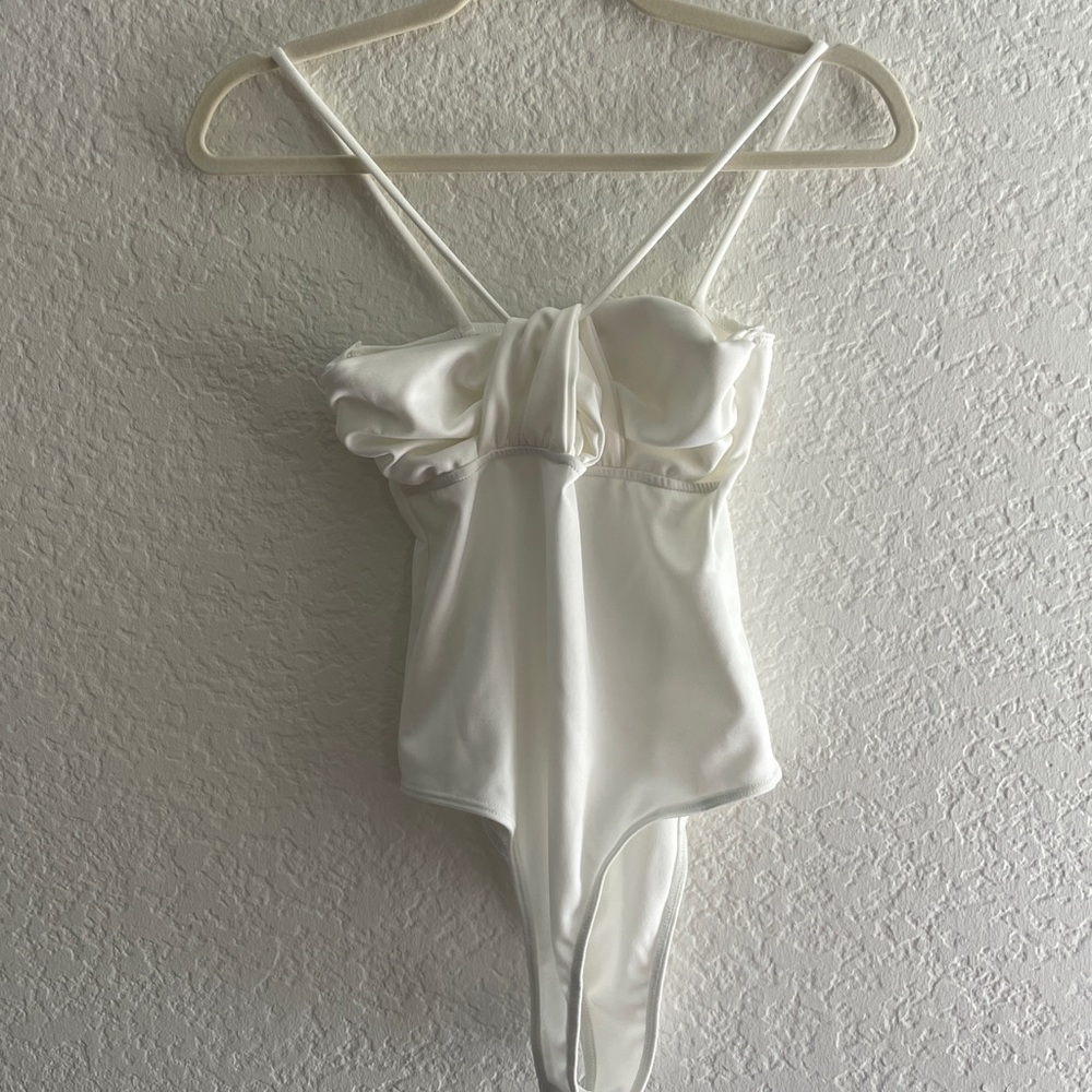 Fashion Nova Ivory Bodysuit